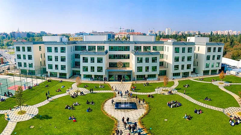 جامعة بيروني