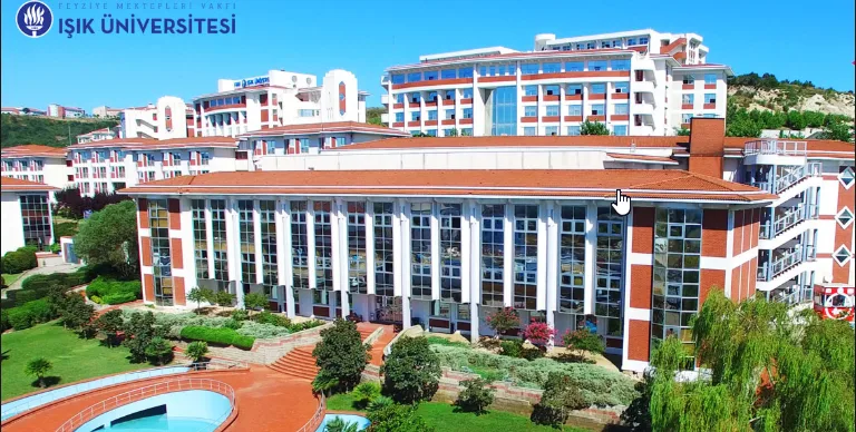 جامعة إيشيك