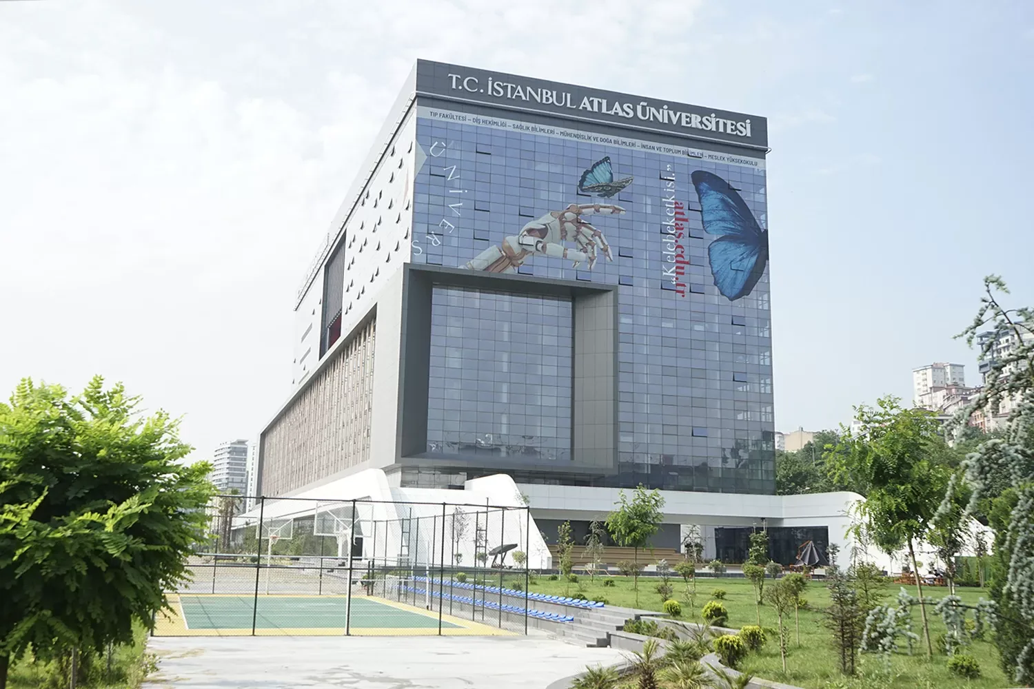 جامعة إسطنبول أطلس